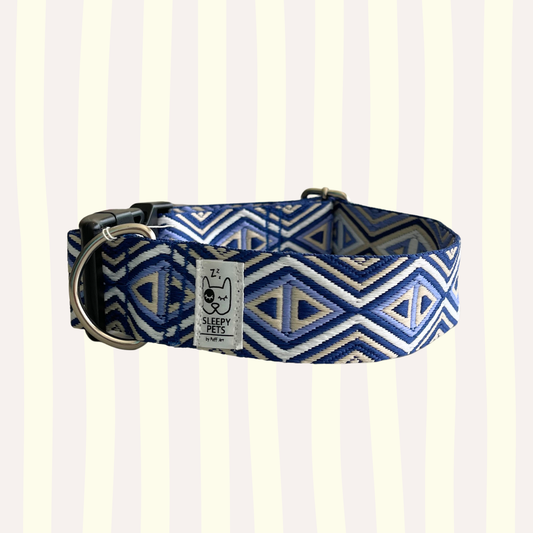 Collar bordado rombos azules ancho 4cm
