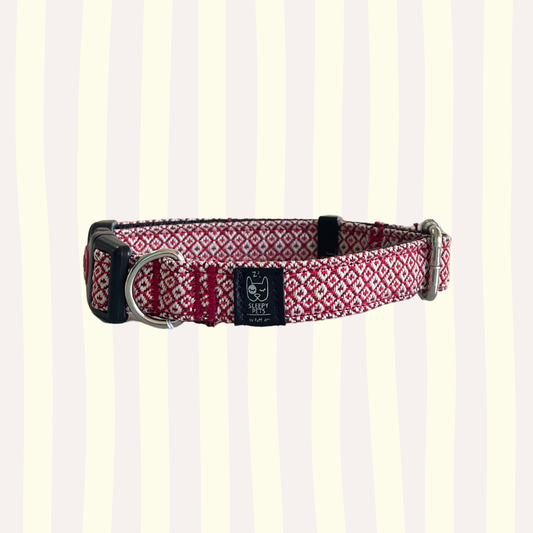 Collar bordado rombos rojos ancho 2cm